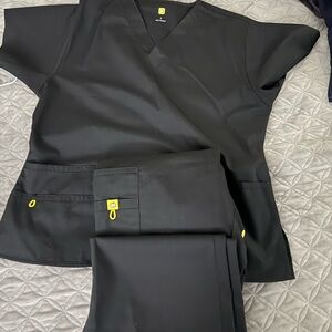 WonderWink Black Scrub Set with Yellow Details